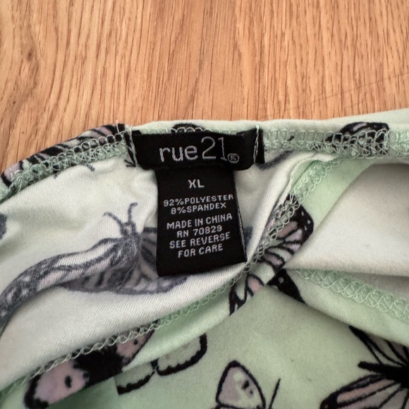 Rue 21 Green Butterfly Criss Cross Tie Shirt XL - Picture 2 of 3